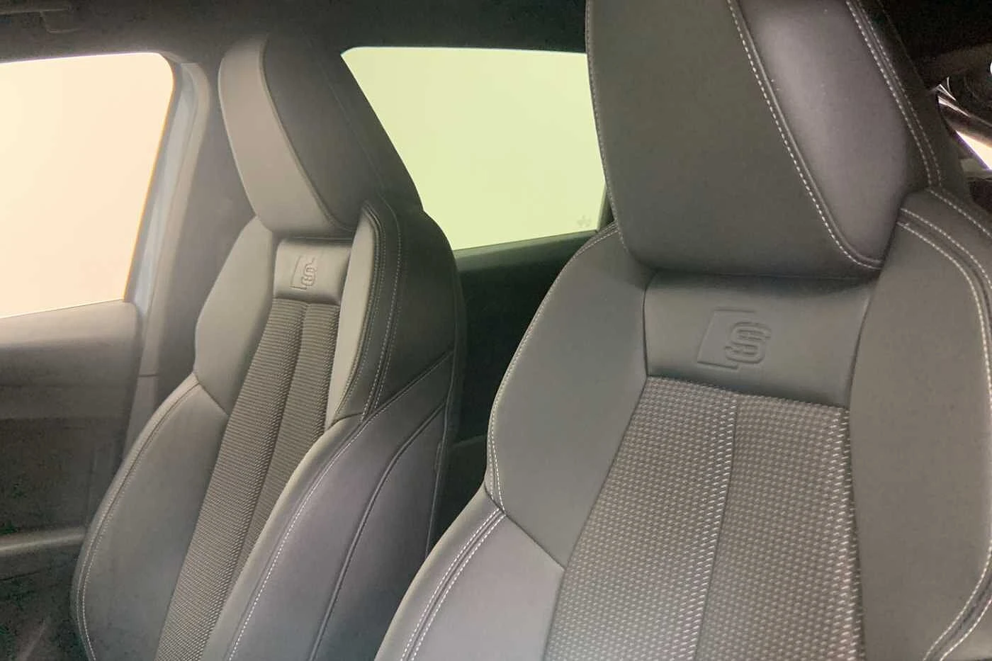 Audi-Q4 e-tron-image-11