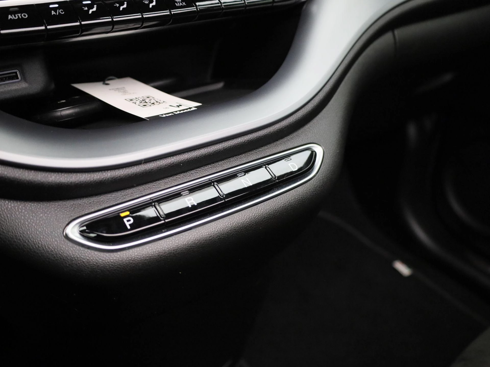 Abarth-500C-image-16