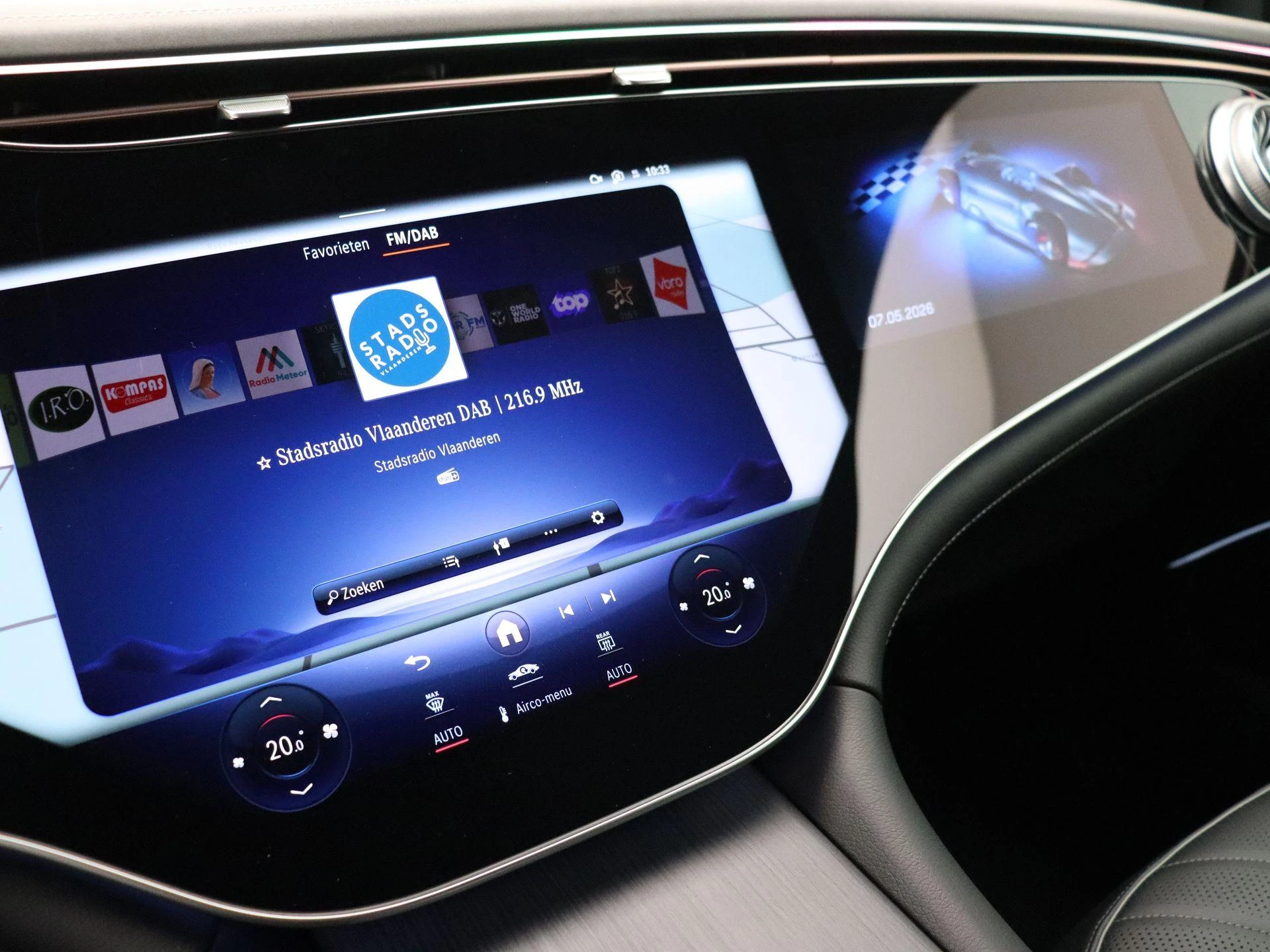 Mercedes-Benz-EQS-image-13
