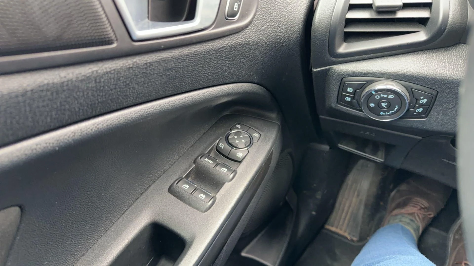 Ford-EcoSport-image-13