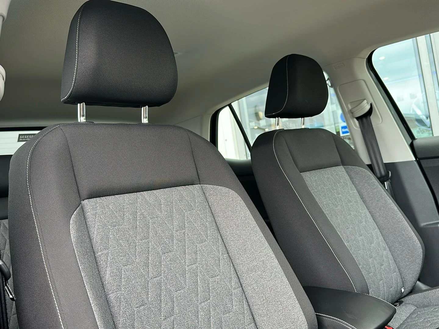 Volkswagen-T-Cross-image-16