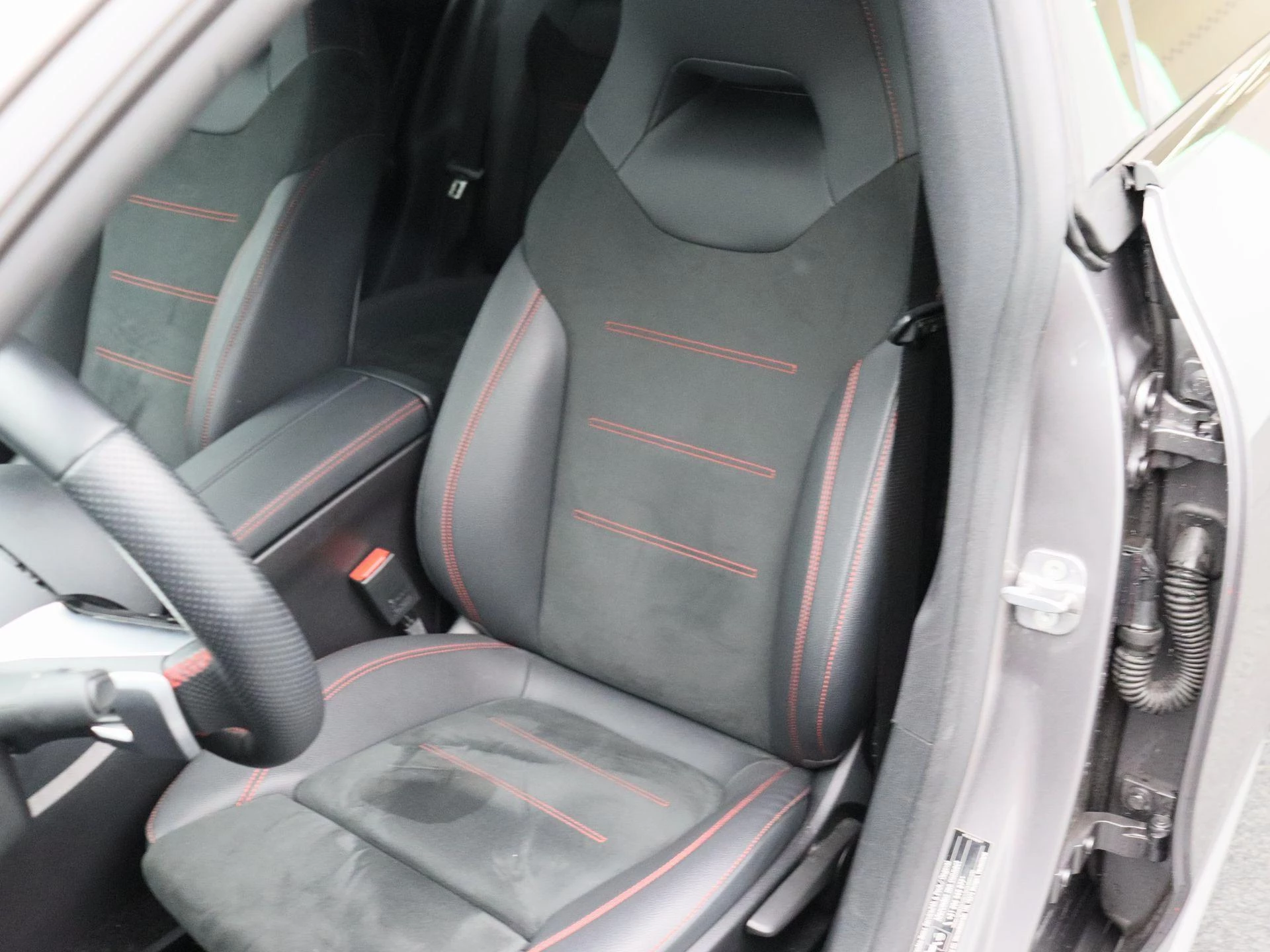 Mercedes-Benz CLA 250 e Star Edition Shooting Brake + AMG LINE + NIGHTPAKKET + CARPLAY +