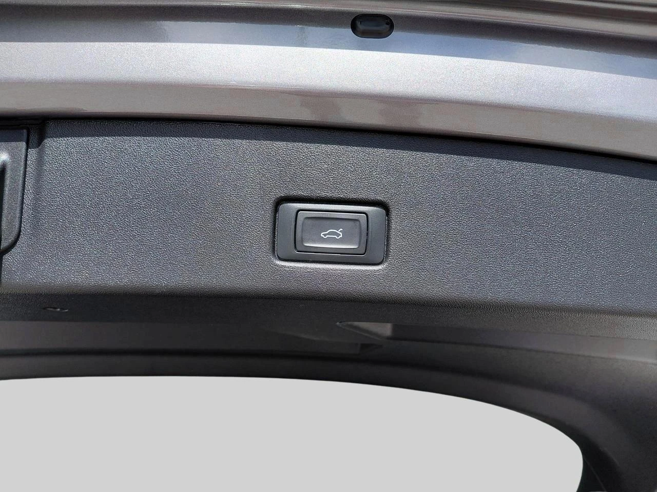 Audi-Q4 e-tron-image-10