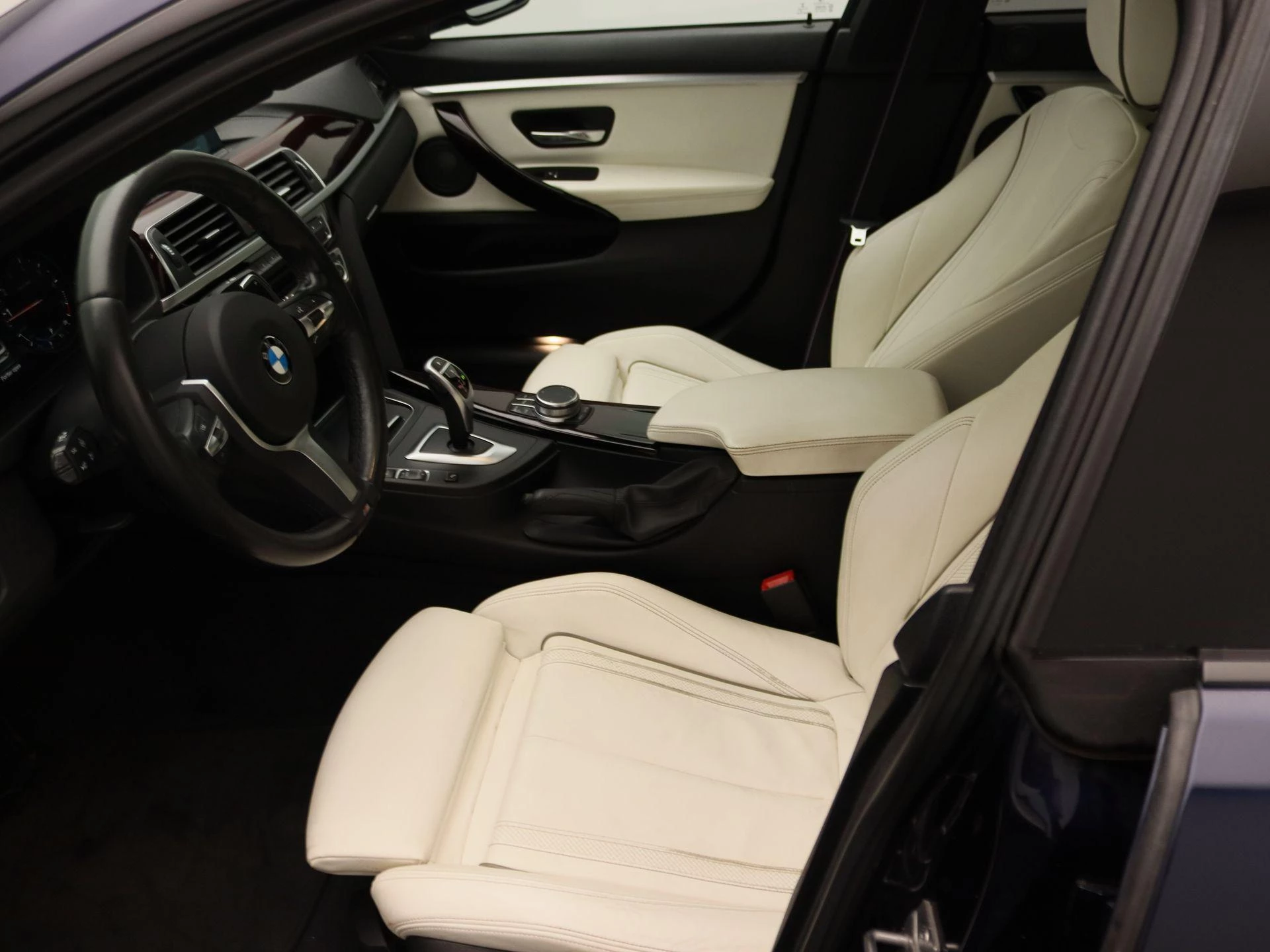 BMW-4 Serie-image-11