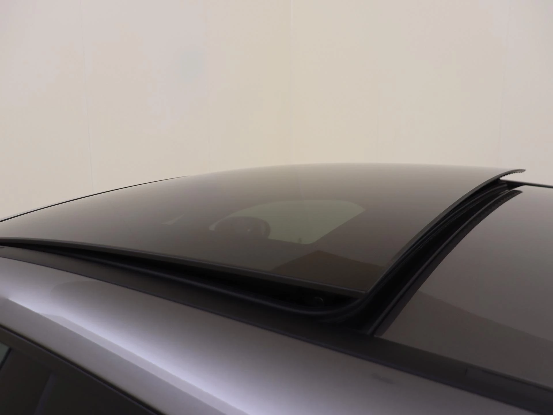 Mercedes-Benz-CLA-image-28