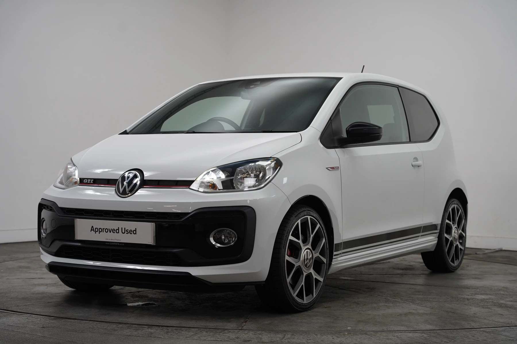 Volkswagen-up!-image-40