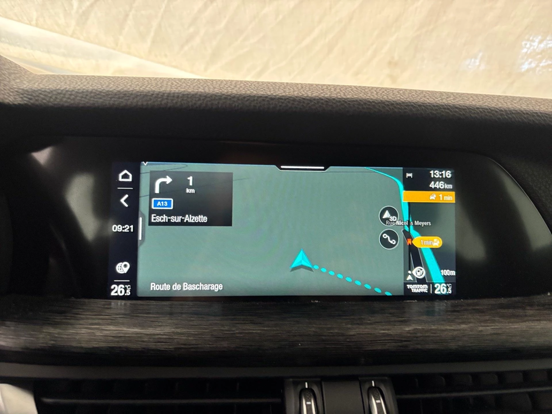 Alfa Romeo-Stelvio-image-2