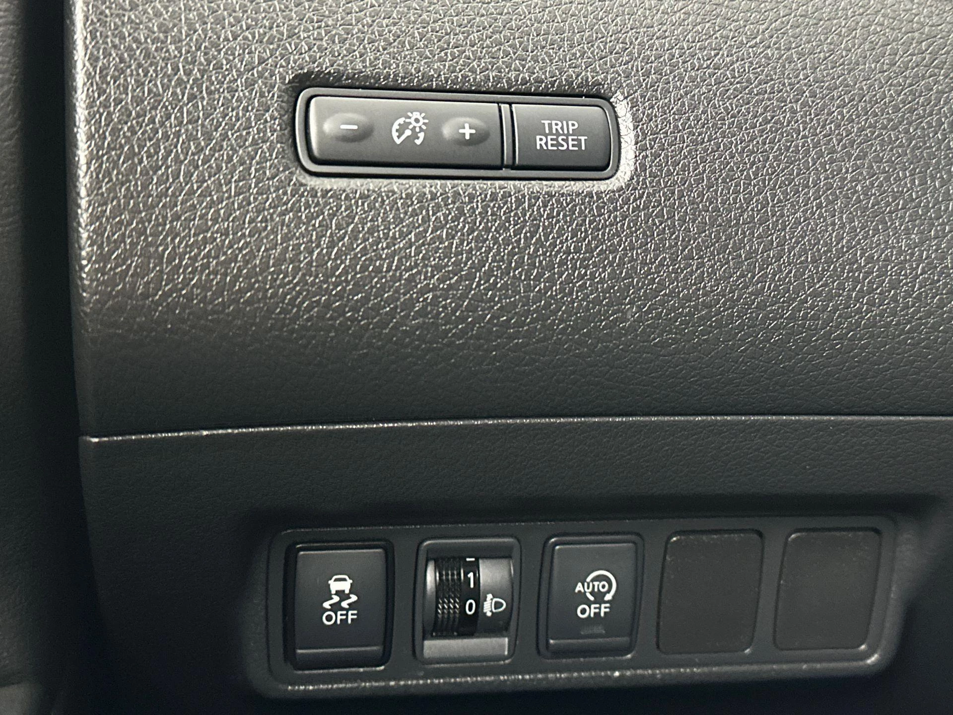 Nissan-Pulsar-image-16