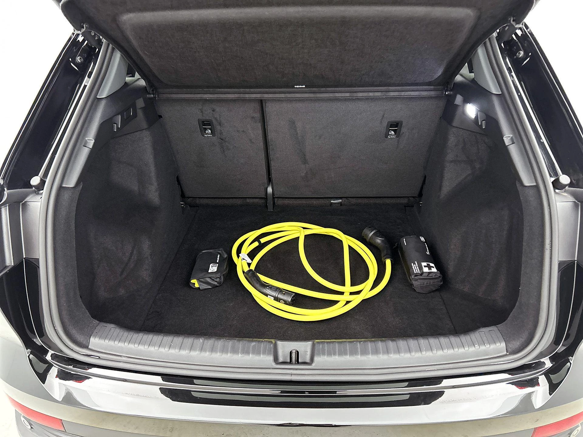 Audi-Q4 e-tron-image-10