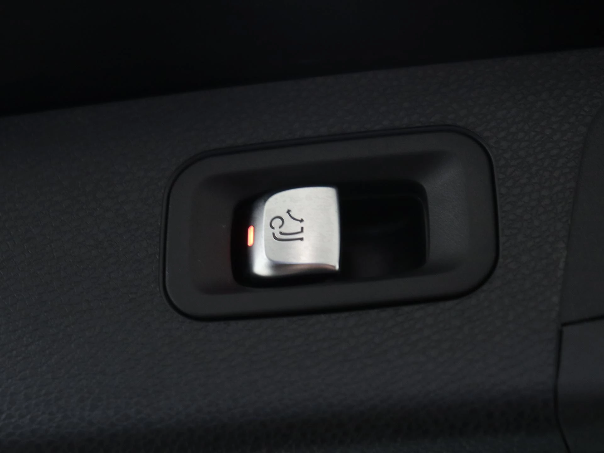 Mercedes-Benz-E-Klasse-image-28