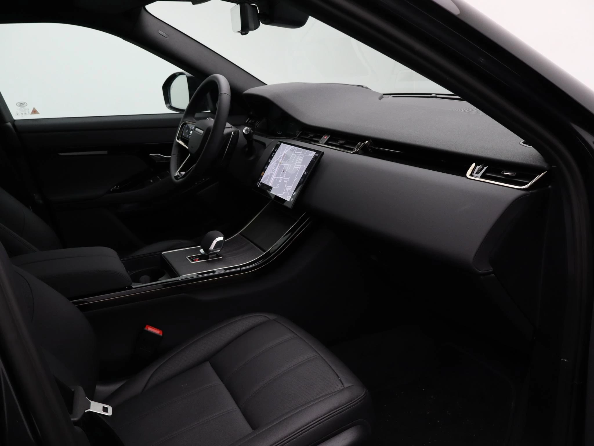 Land Rover-Range Rover Evoque-image-33