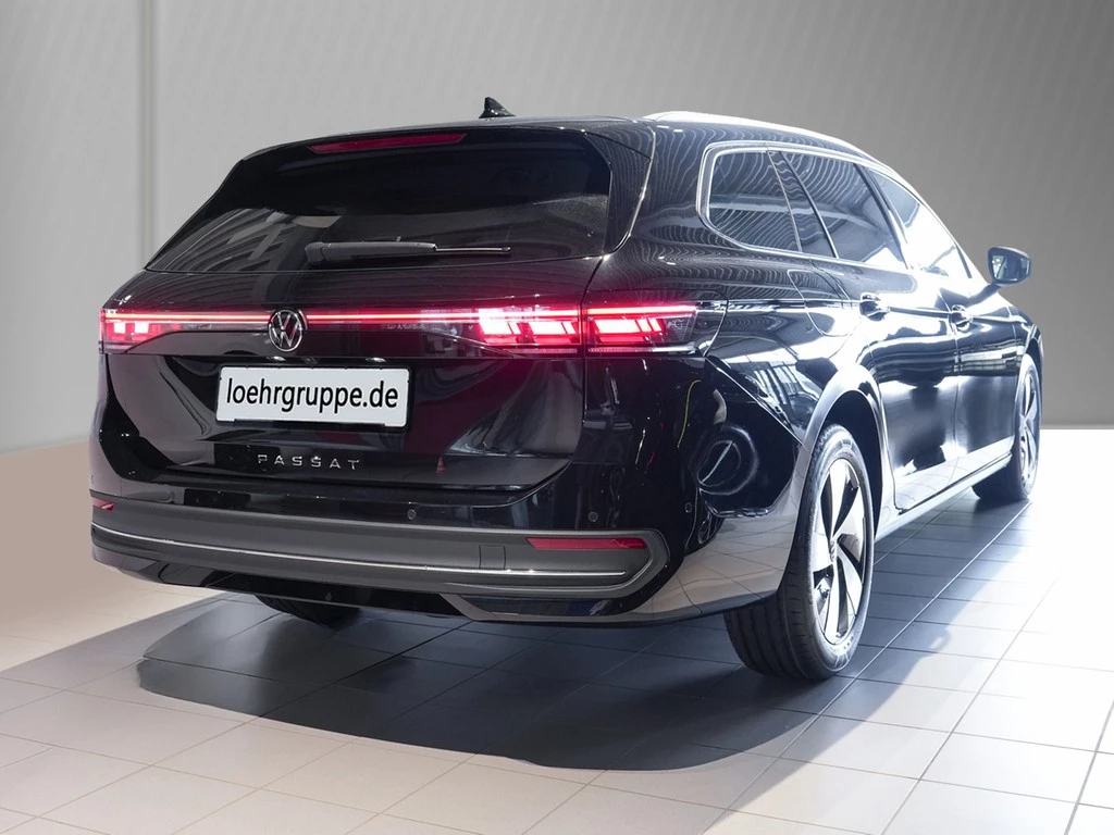 Volkswagen-Passat-image-3