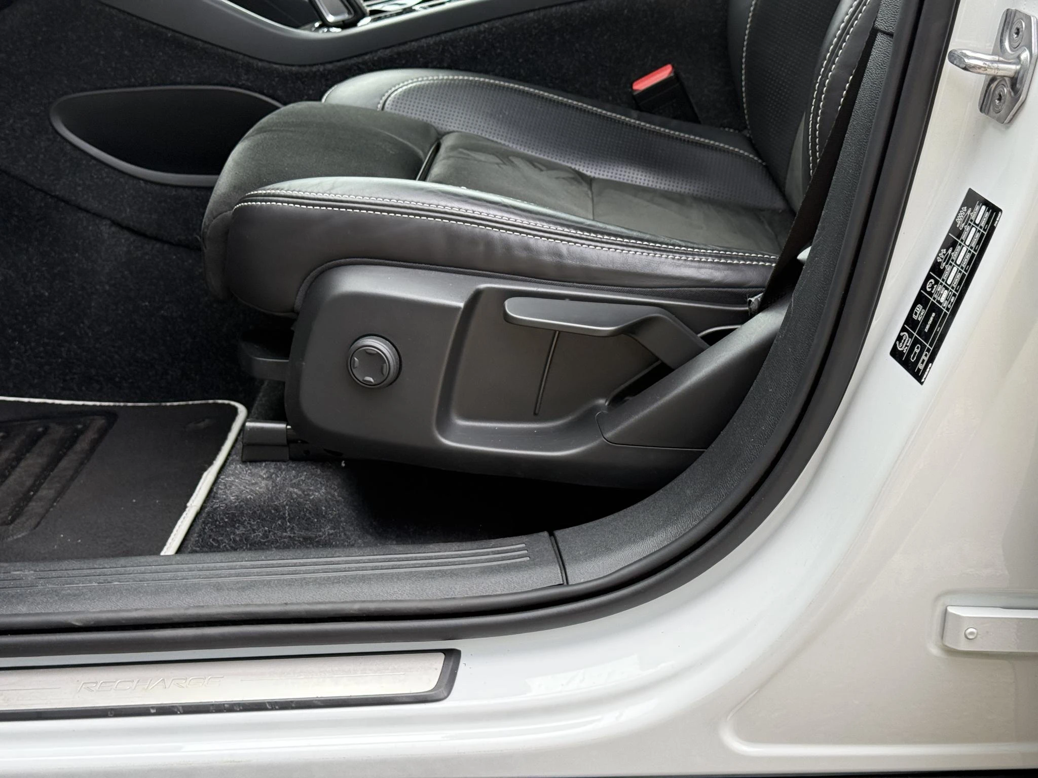Volvo XC40 T5 Recharge R-Design