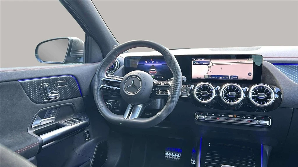 Mercedes-Benz-EQA-image-13