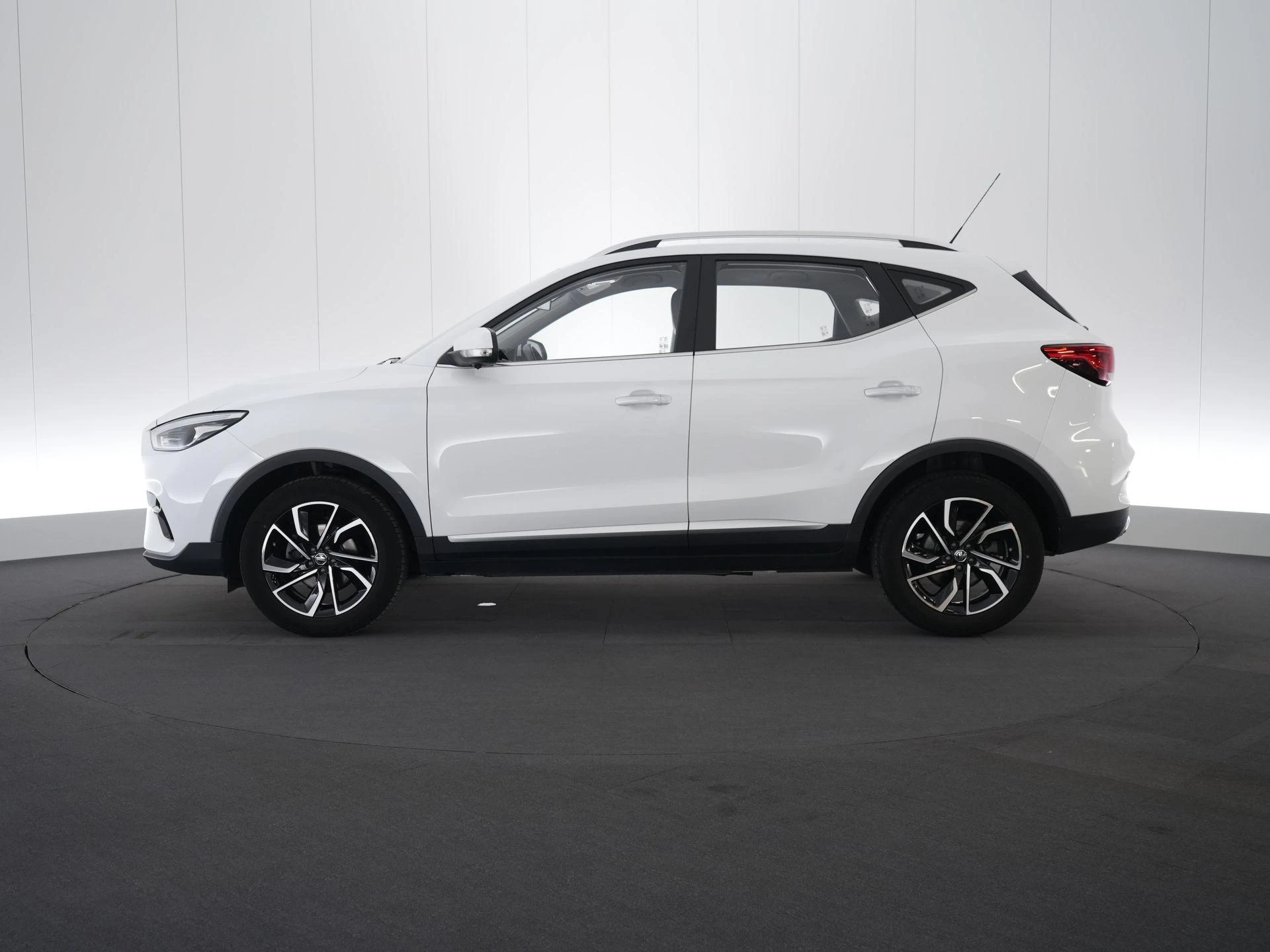 MG-ZS-image-3