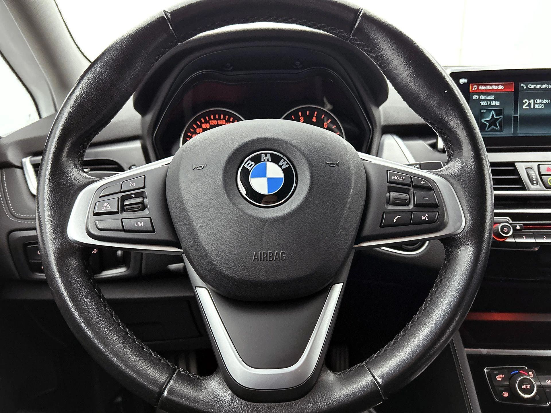 BMW-2 Serie-image-31