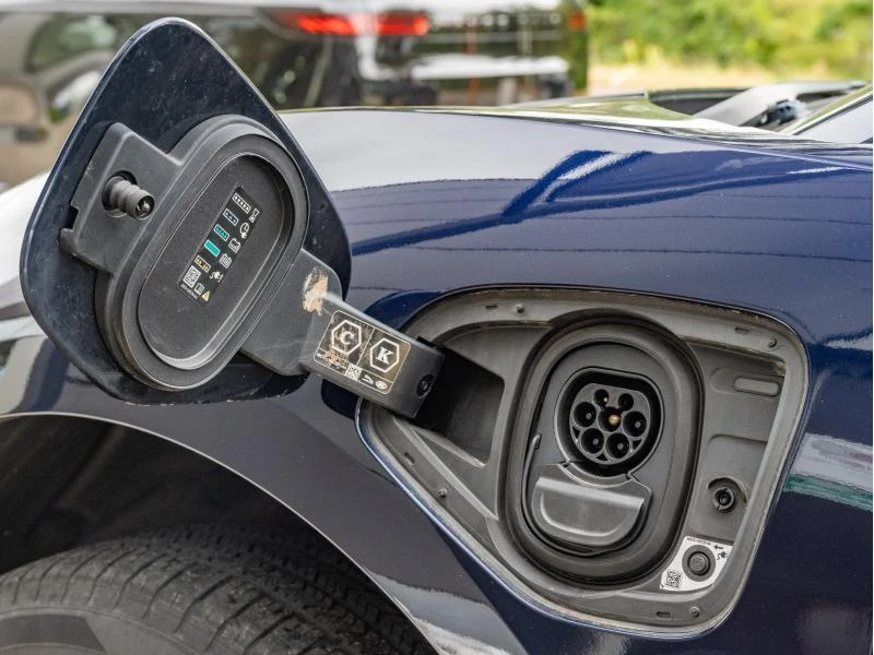 Jaguar-I-PACE-image-11