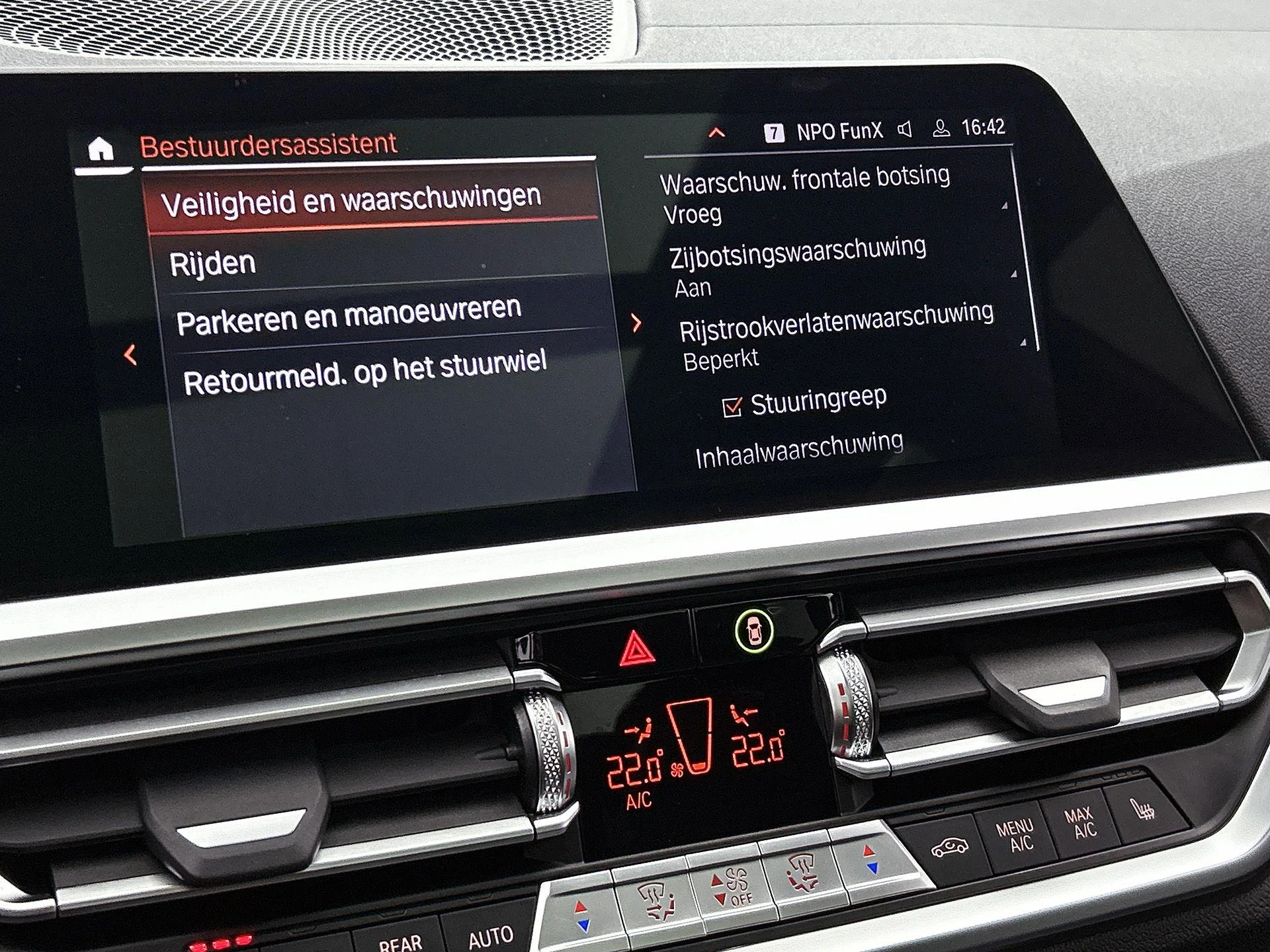 BMW-3 Serie-image-13