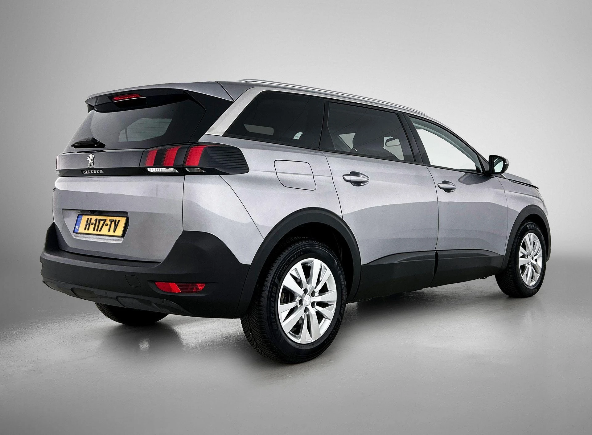 Peugeot-5008-image-3