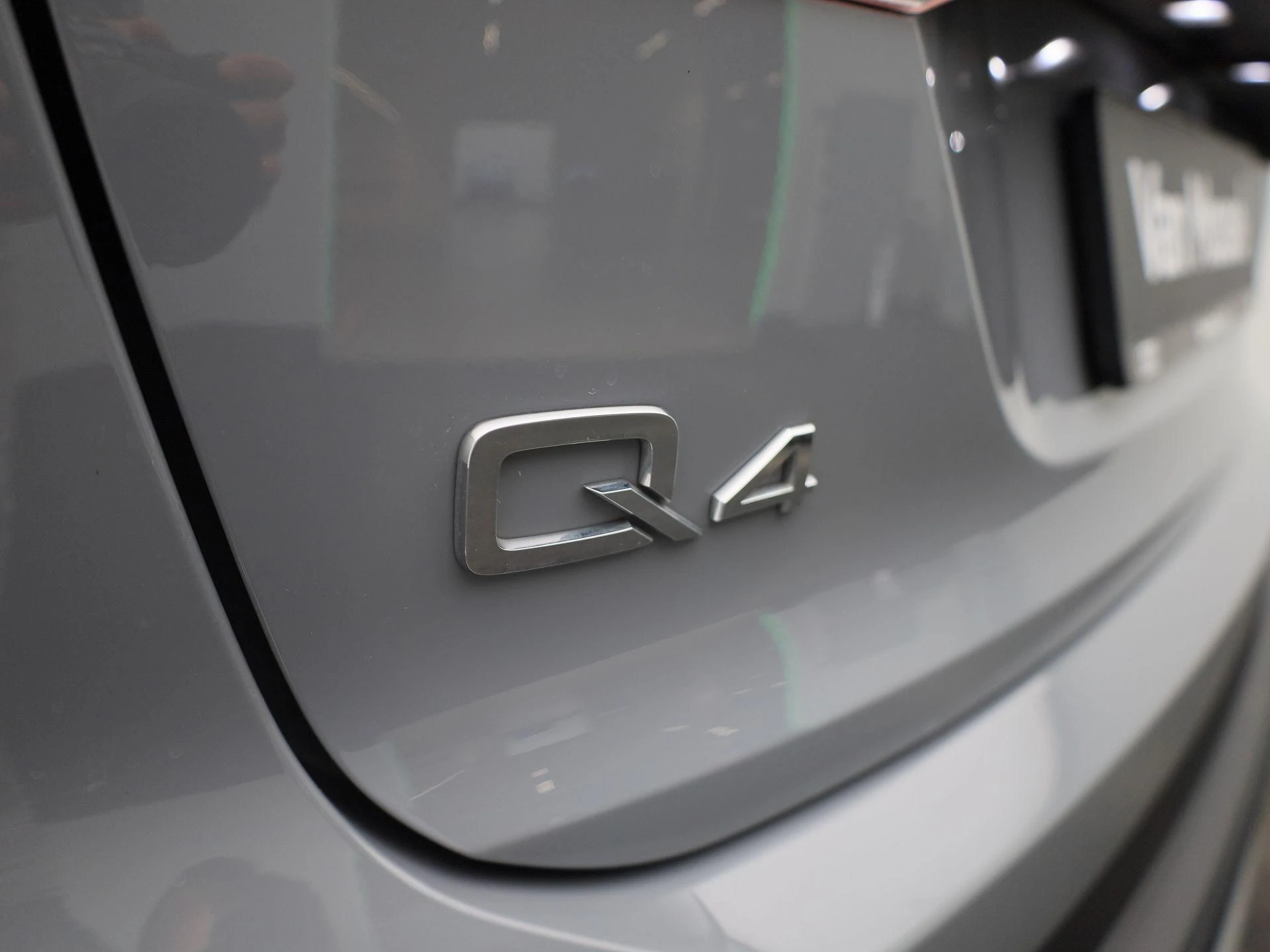 Audi-Q4 e-tron-image-38