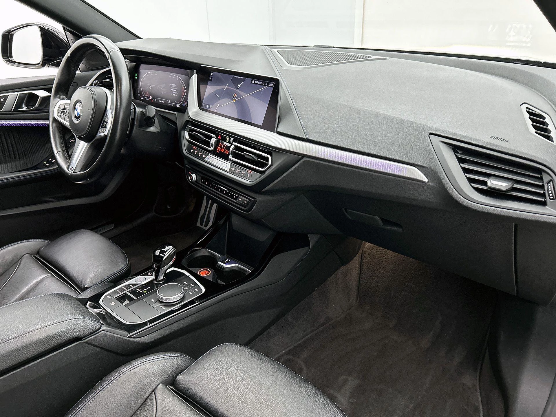 BMW-2 Serie-image-24