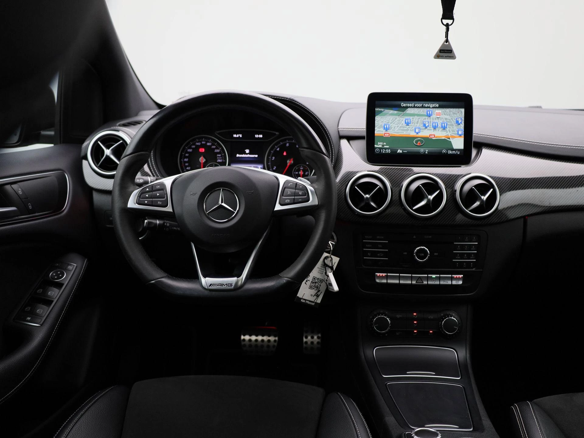 Mercedes-Benz-B-Klasse-image-6