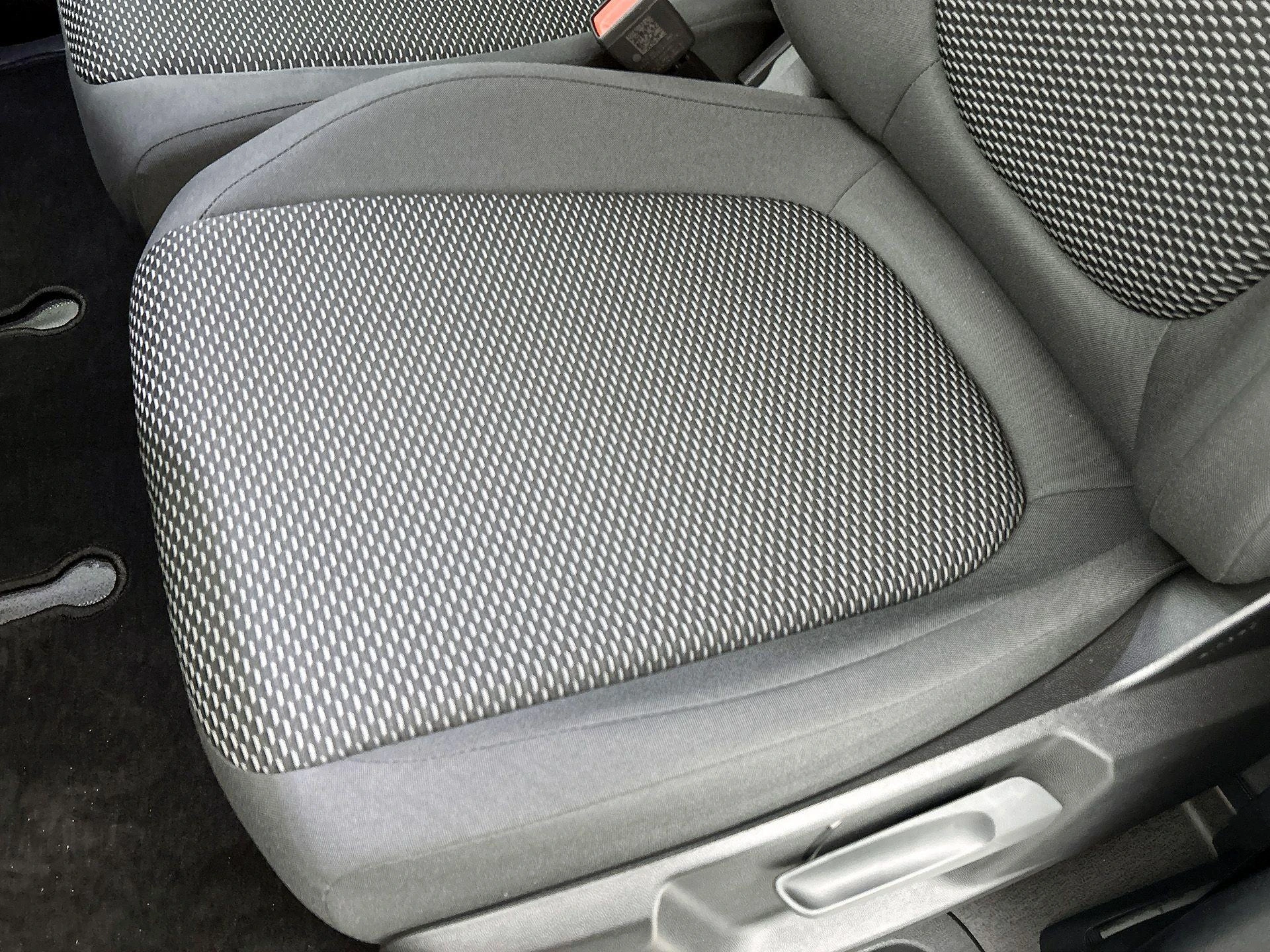 Volkswagen-ID. Buzz Cargo-image-18