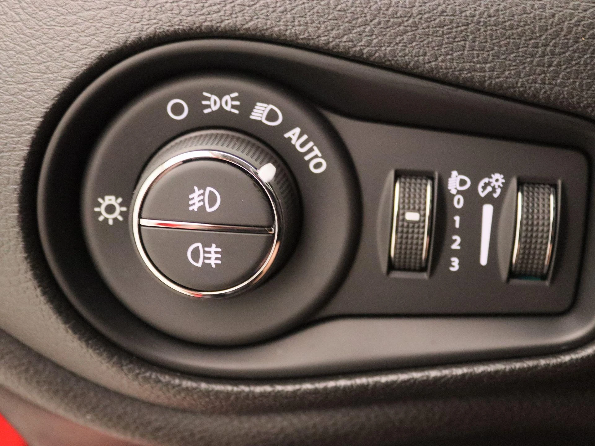 Jeep-Renegade-image-20