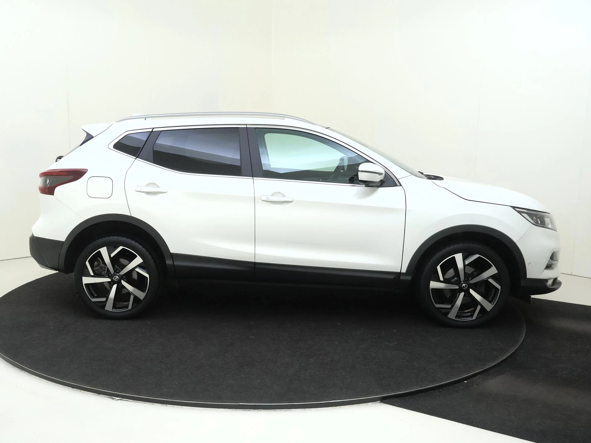 Nissan QASHQAI 1.3 DIG-T Tekna