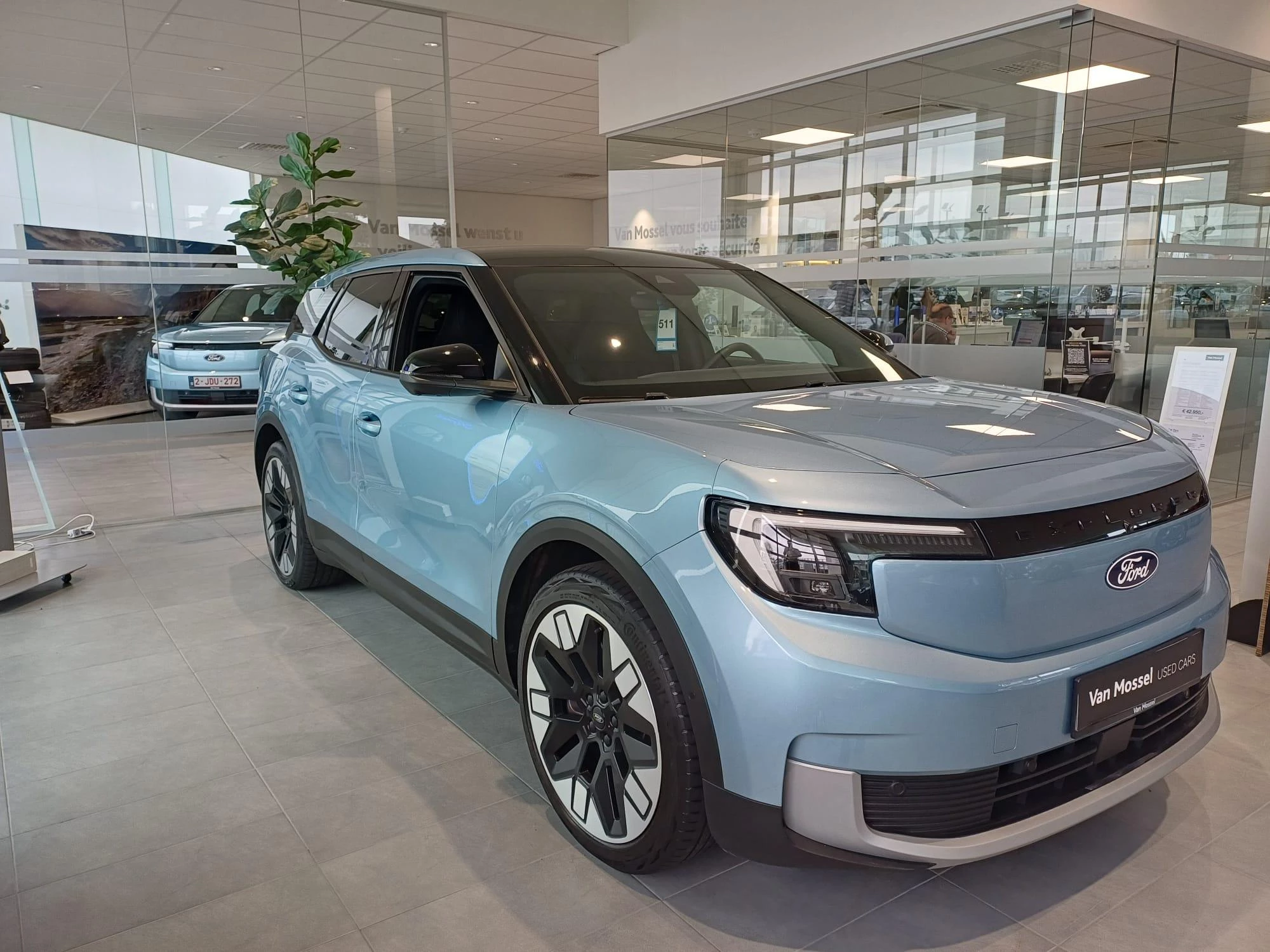 Ford Explorer RWD Premium - Pano - Driver Assist - 602km Range