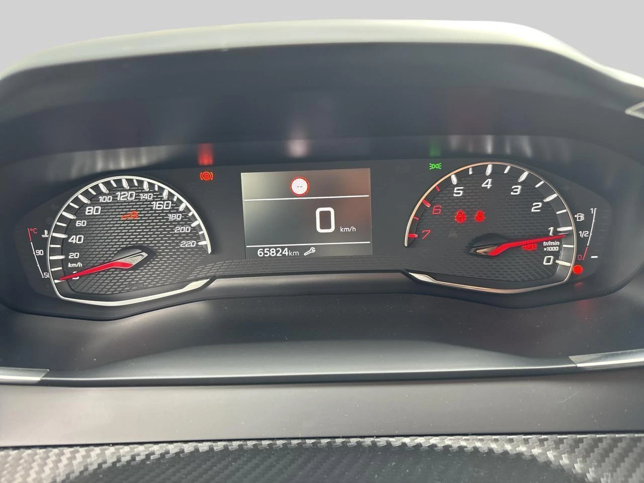 Peugeot-208-image-10