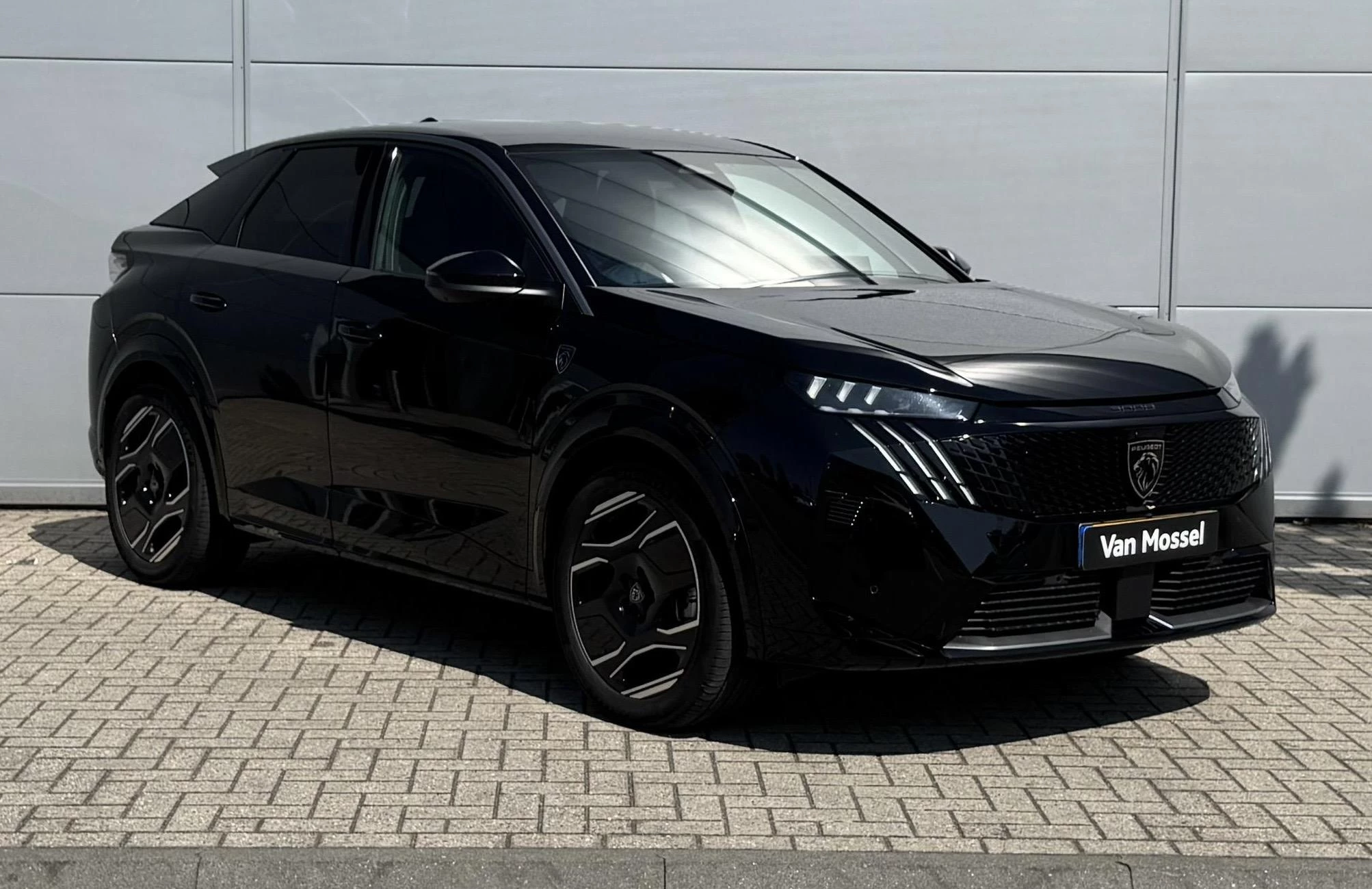 Peugeot-e-3008-image-6