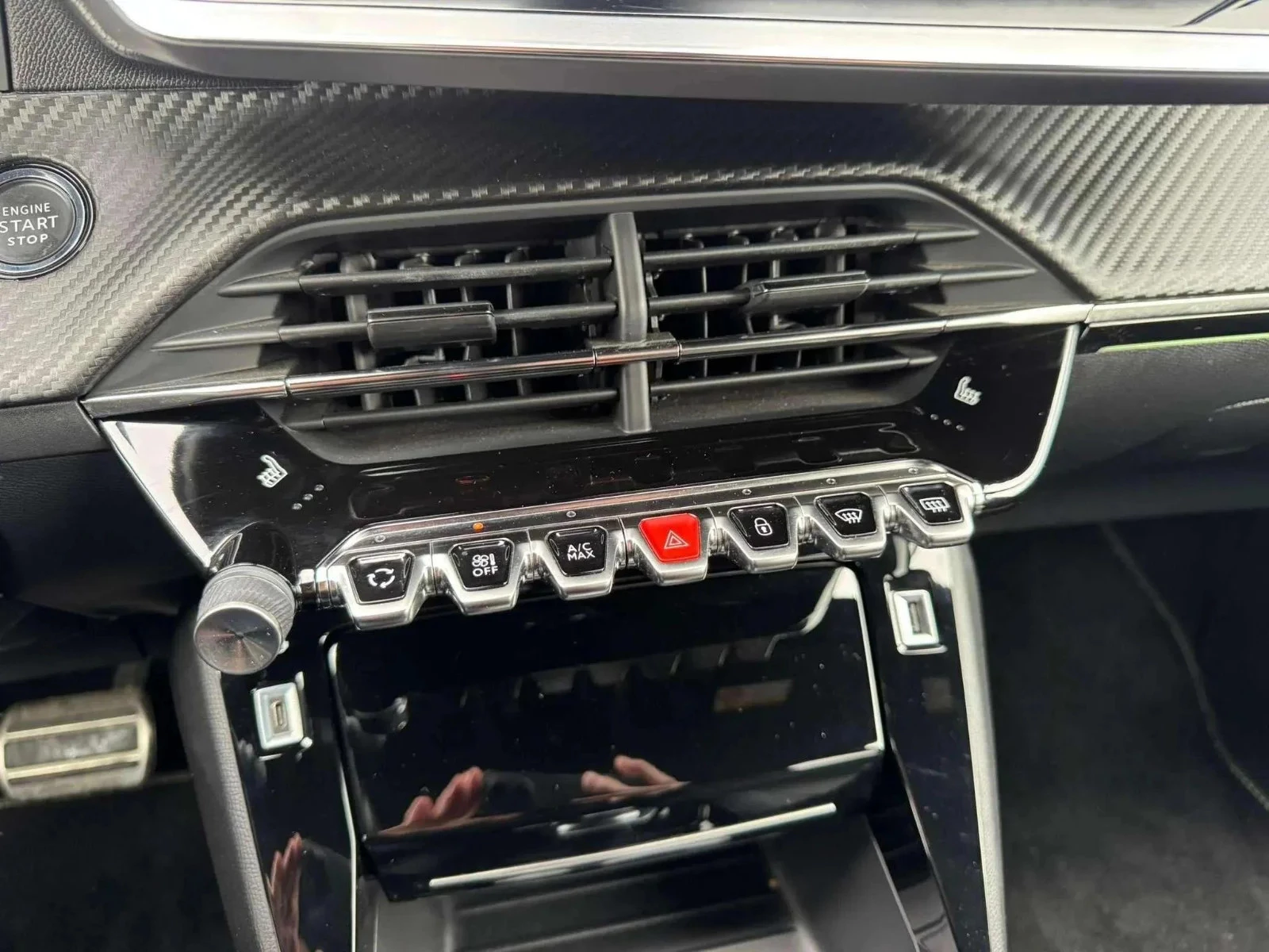 Peugeot-e-208-image-16