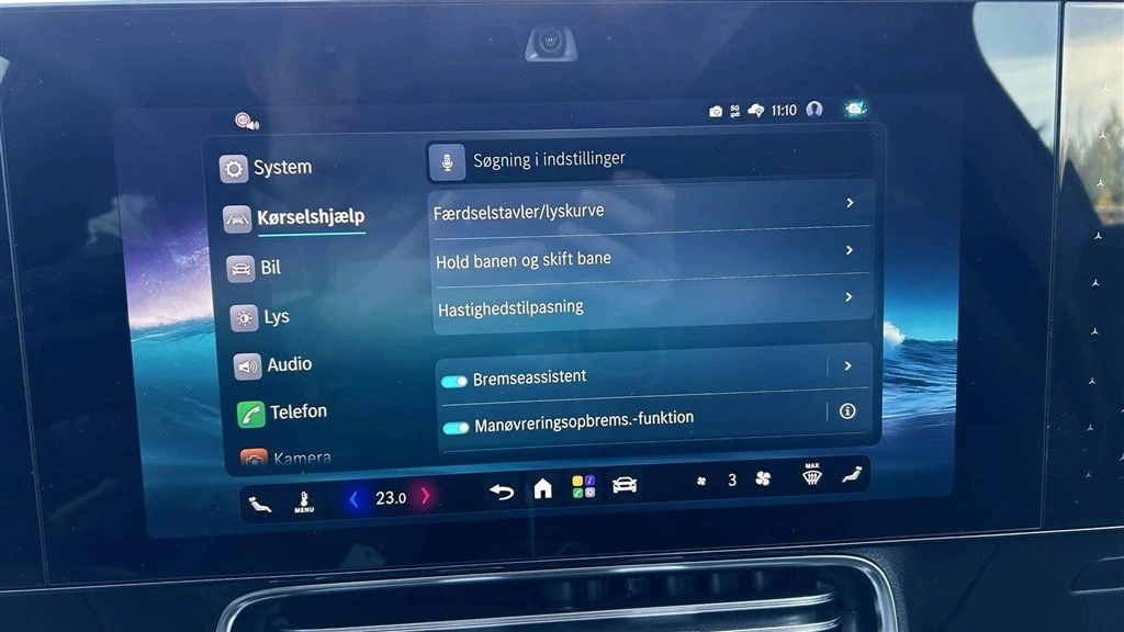 Mercedes-Benz-CLA-image-17