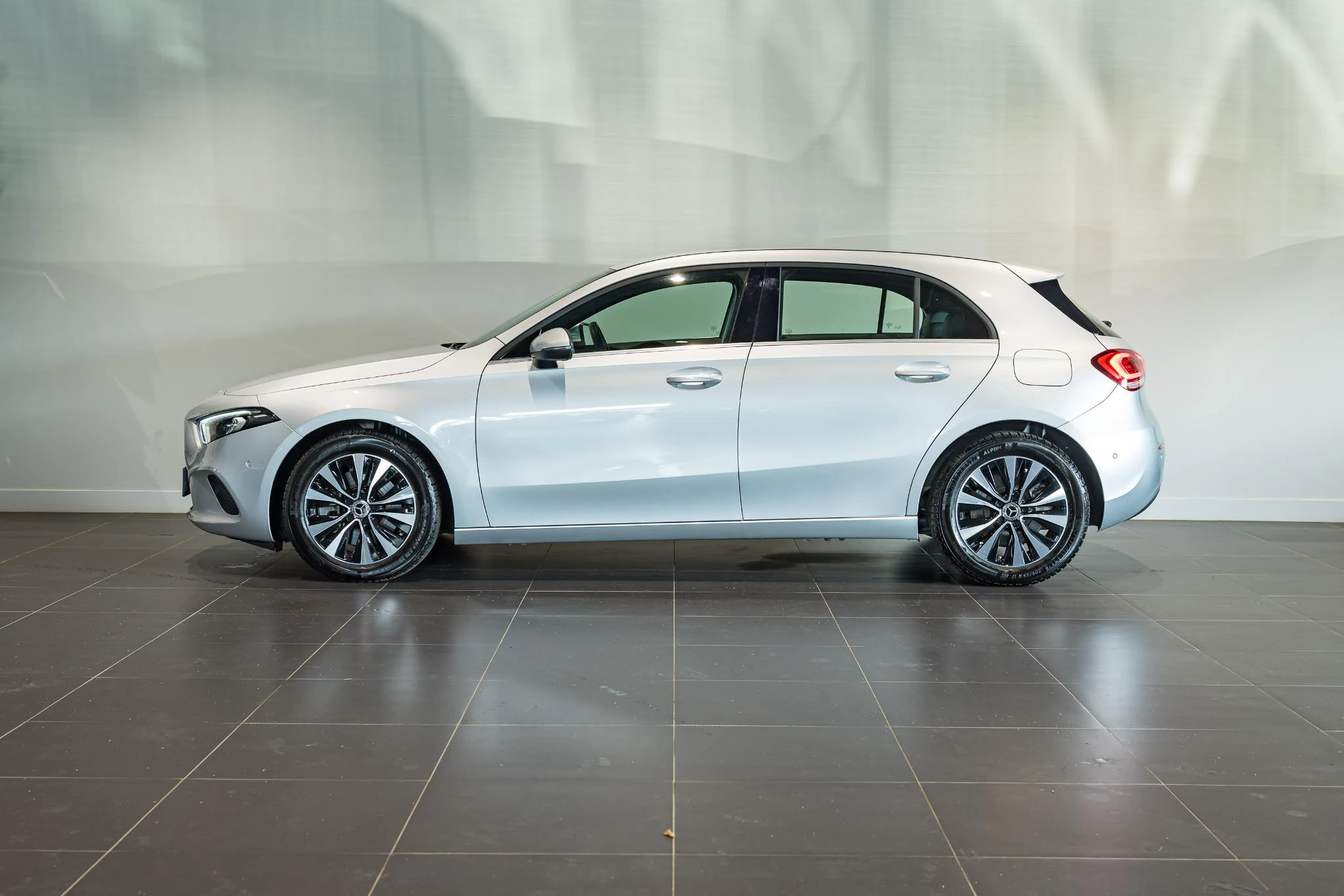 Mercedes-Benz-Classe A-image-4