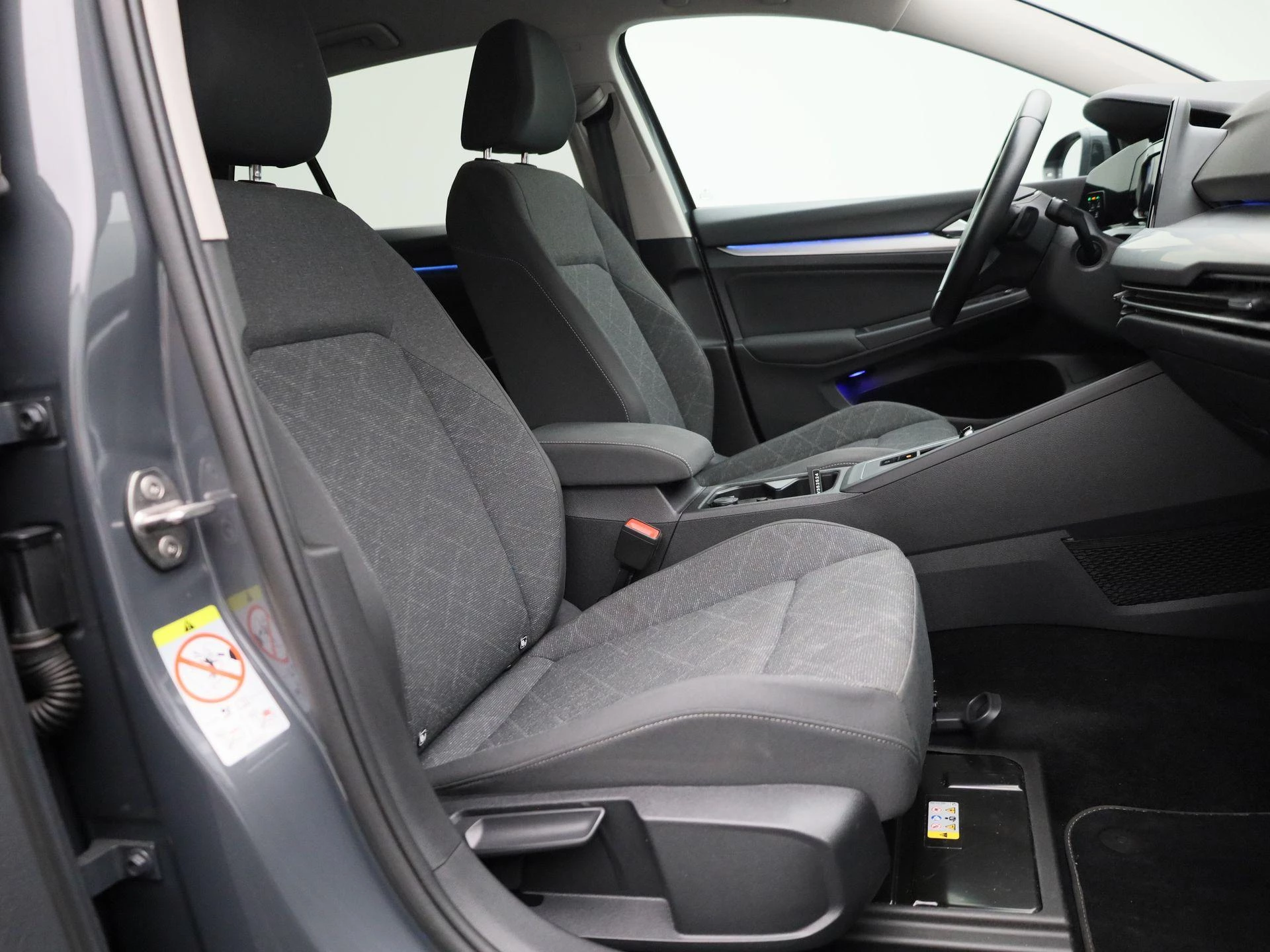Volkswagen Golf VIII 1.5 eTSI Life DSG | Adaptive Cruise | Camera | PDC