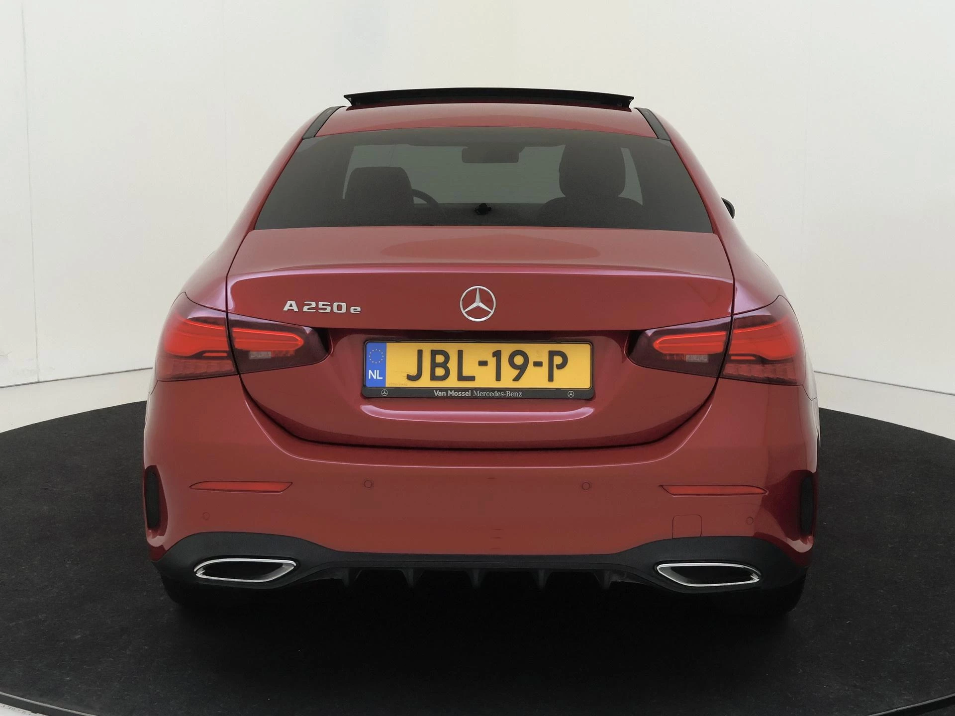 Mercedes-Benz A-Klasse 250 e Business Solution AMG