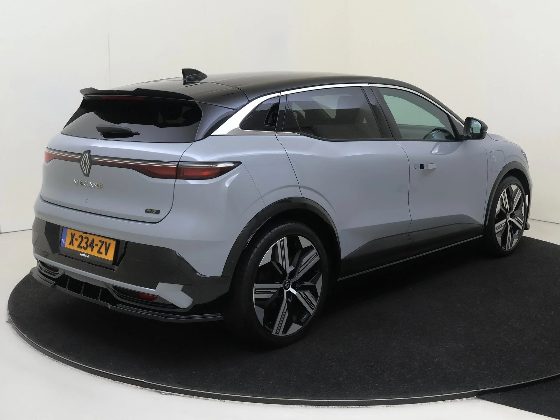 Renault Megane E-Tech EV60 Optimum Charge Iconic