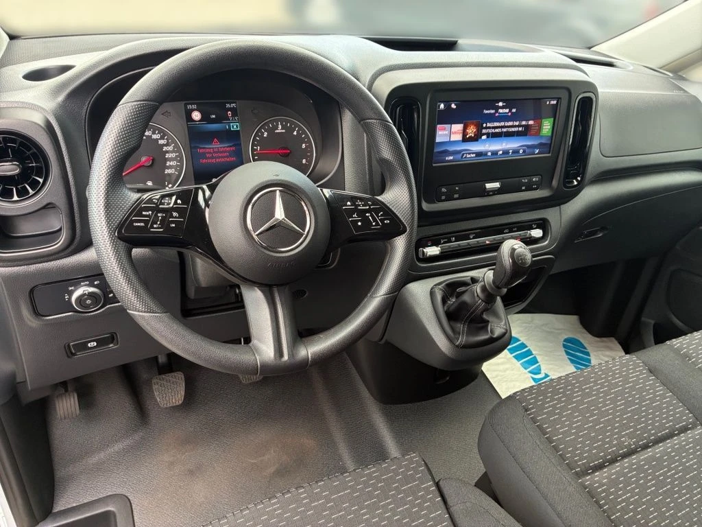 Mercedes-Benz-Vito 116-image-10
