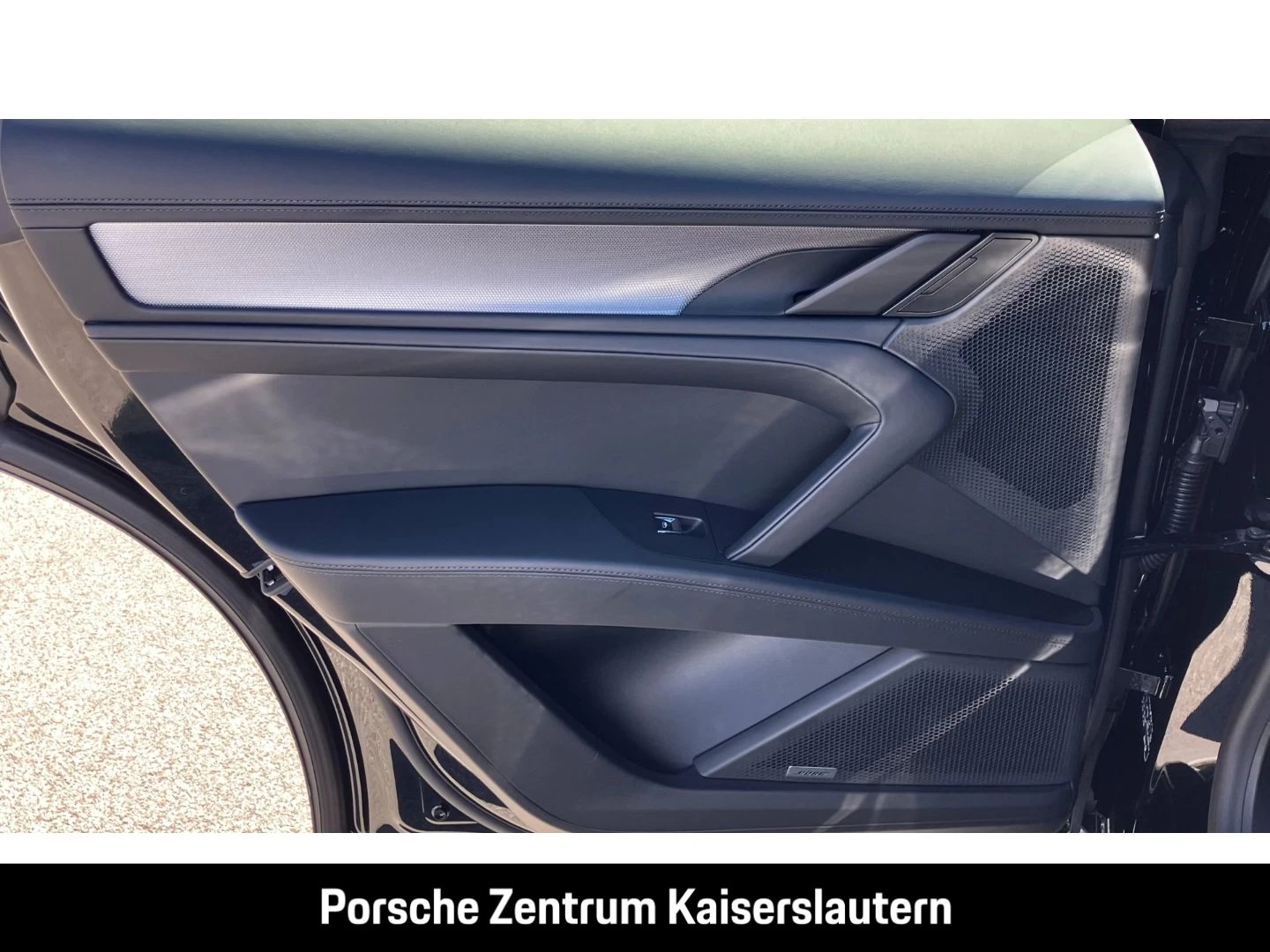 Porsche-Cayenne-image-24