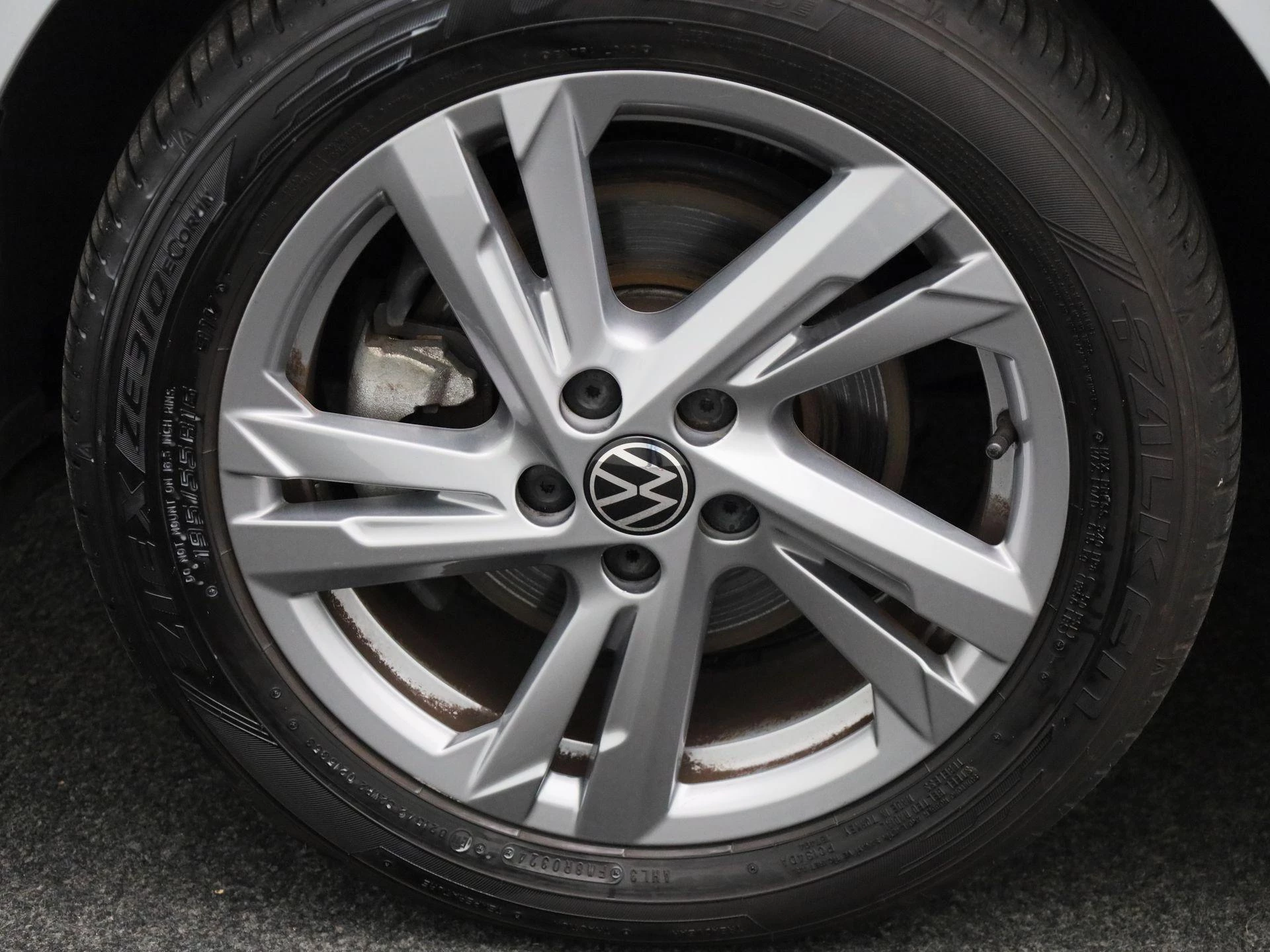 Volkswagen-Polo-image-11