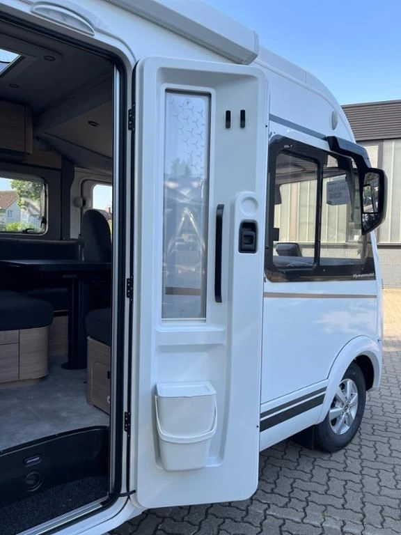 Hymer--image-25