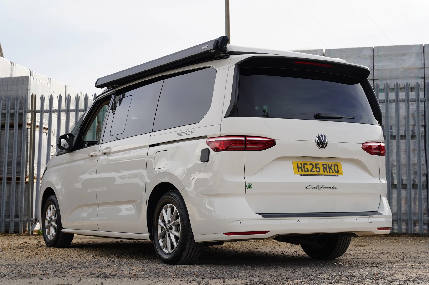 Volkswagen-California-image-2