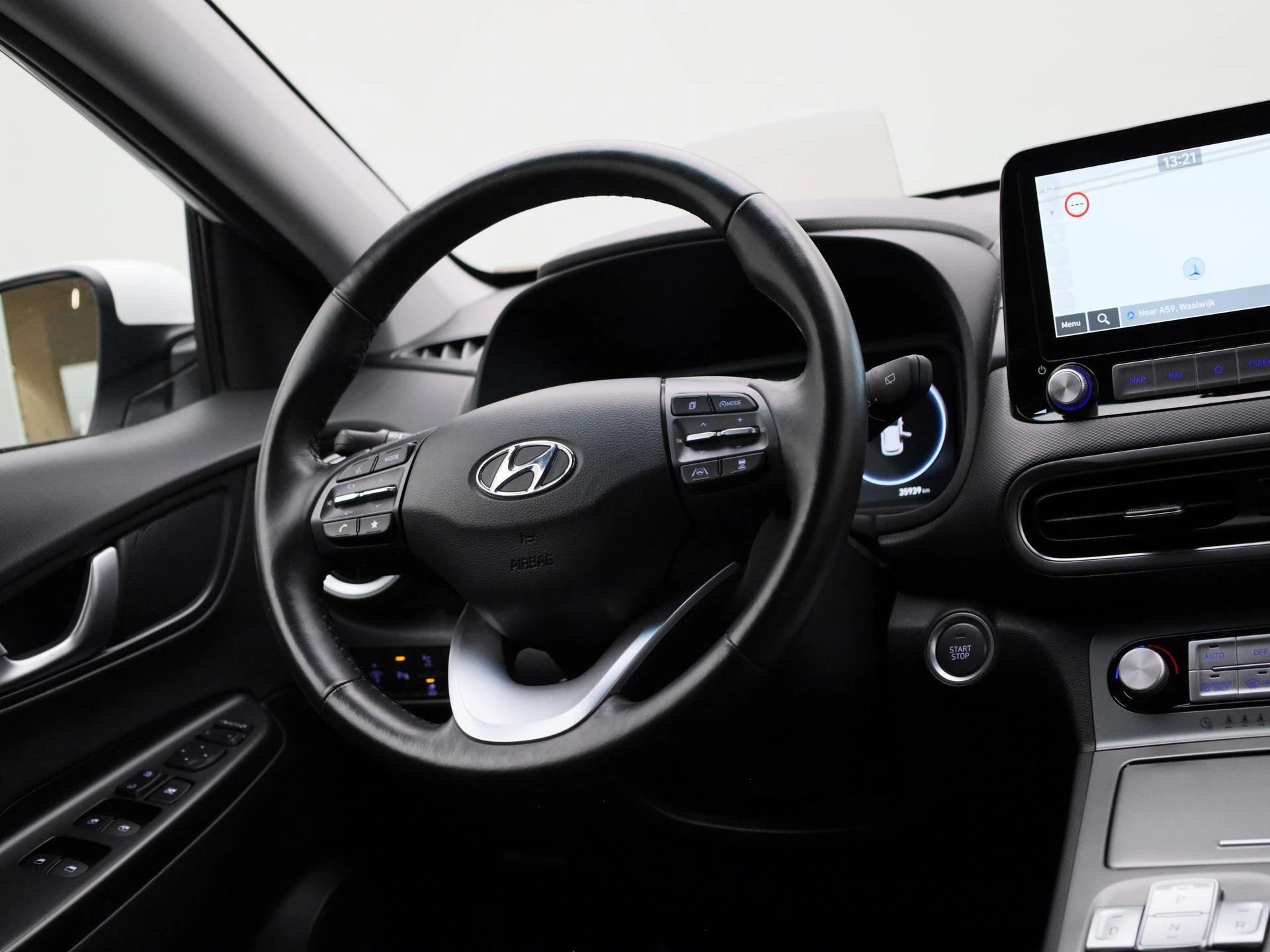 Hyundai-Kona-image-35