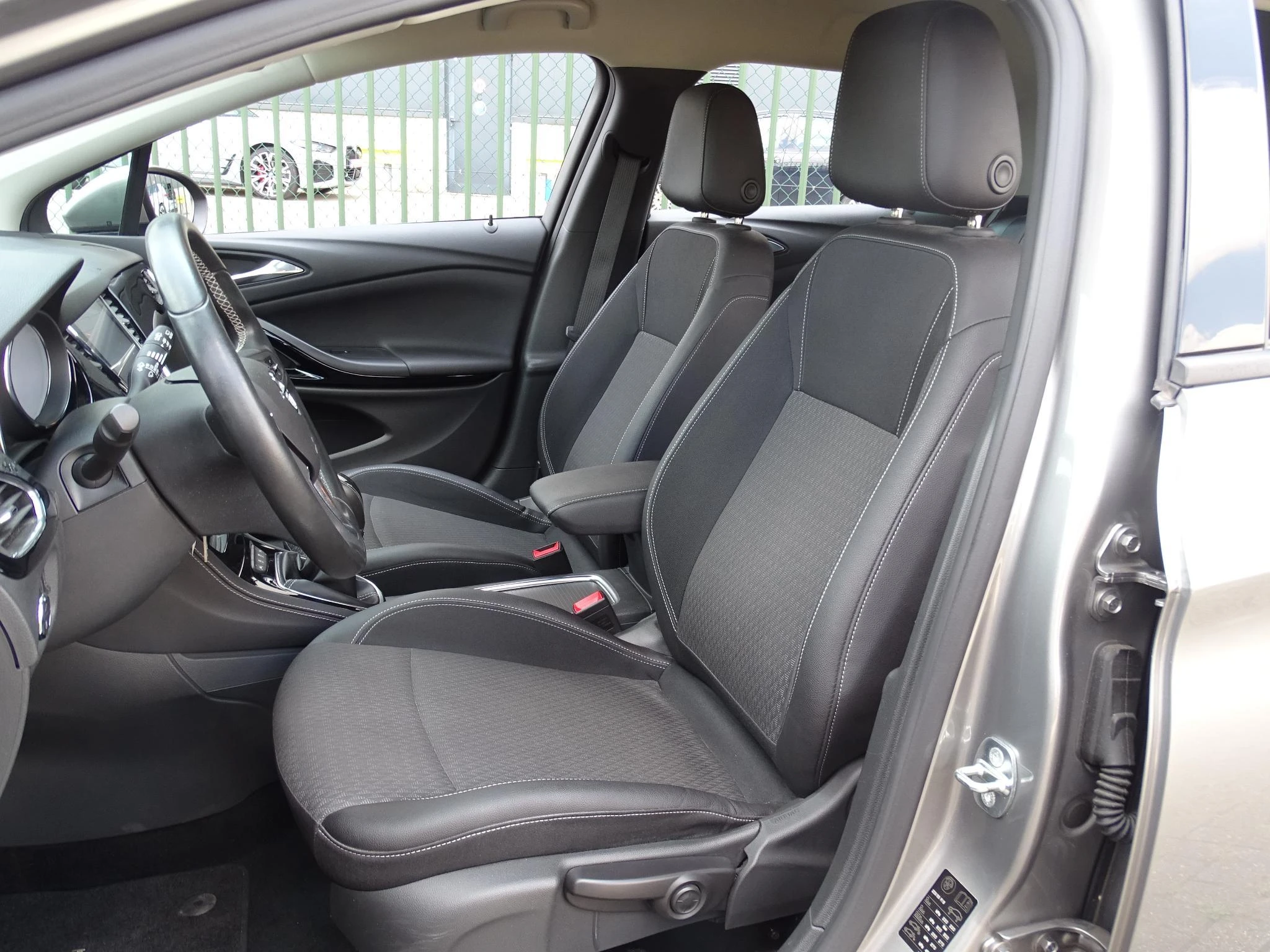 Opel-Astra-image-9