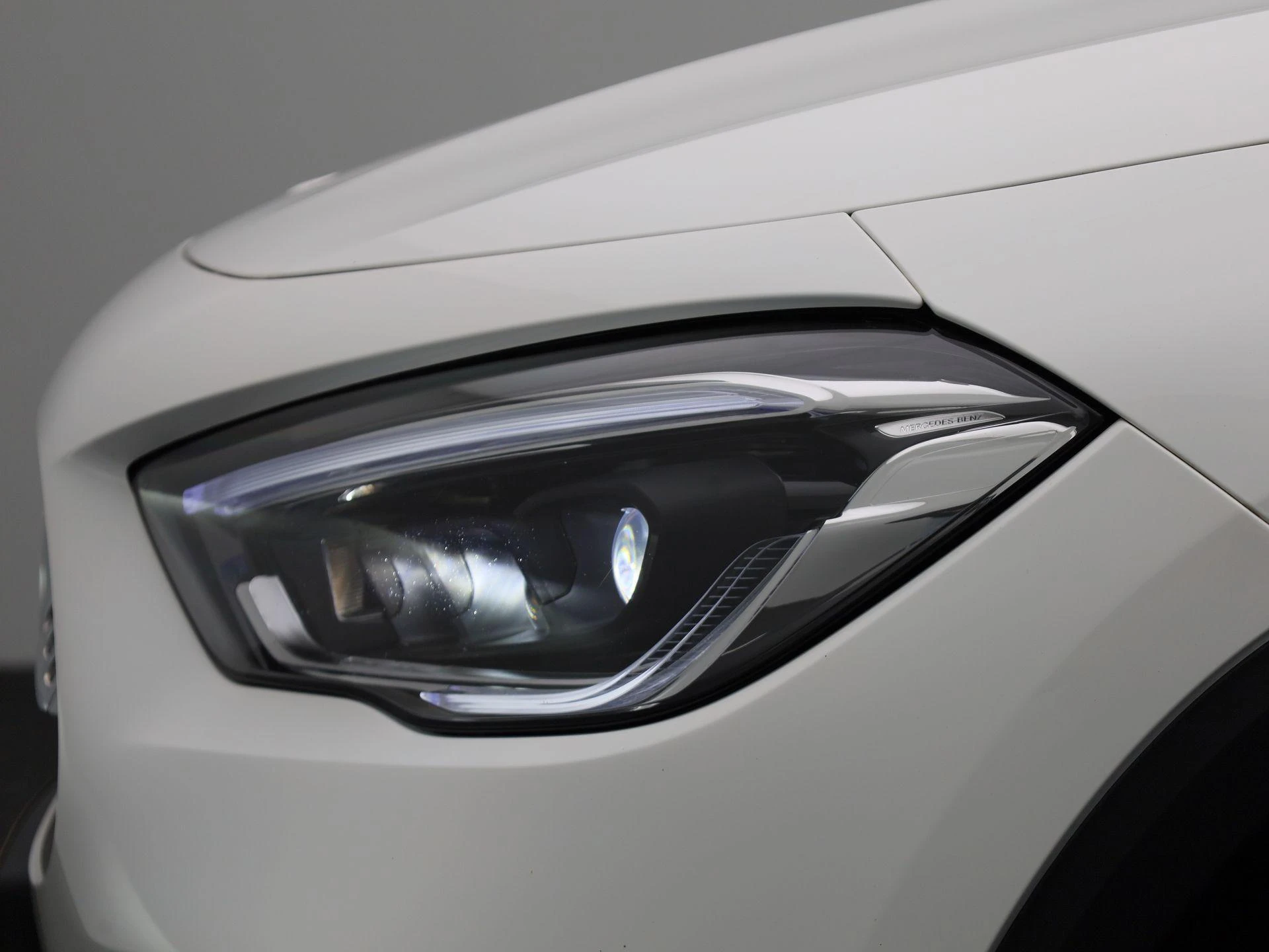 Mercedes-Benz-GLA-image-15