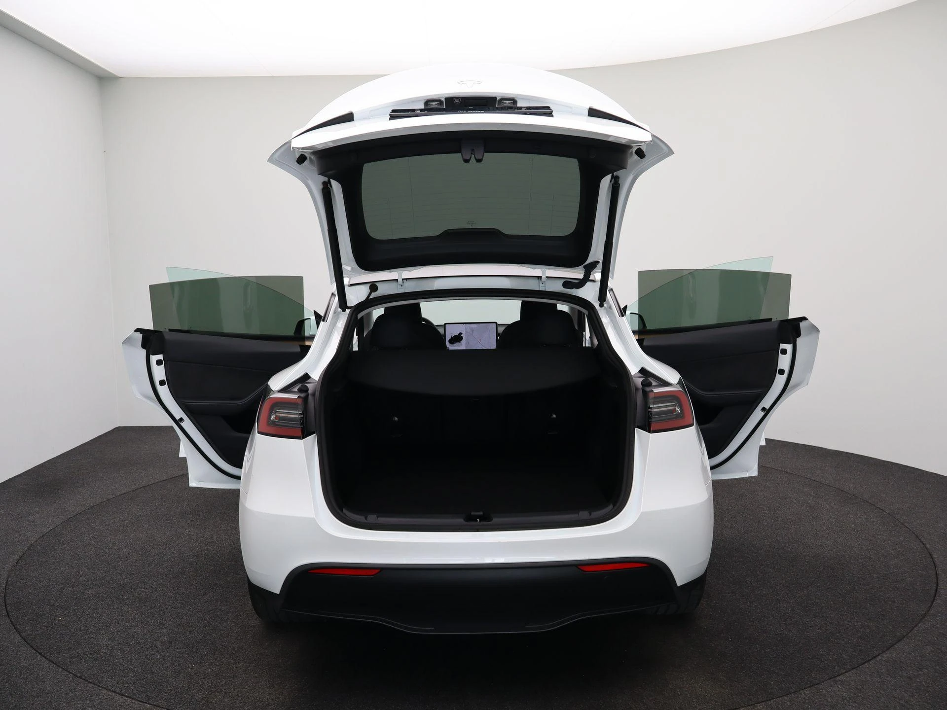 Tesla-Model Y-image-21