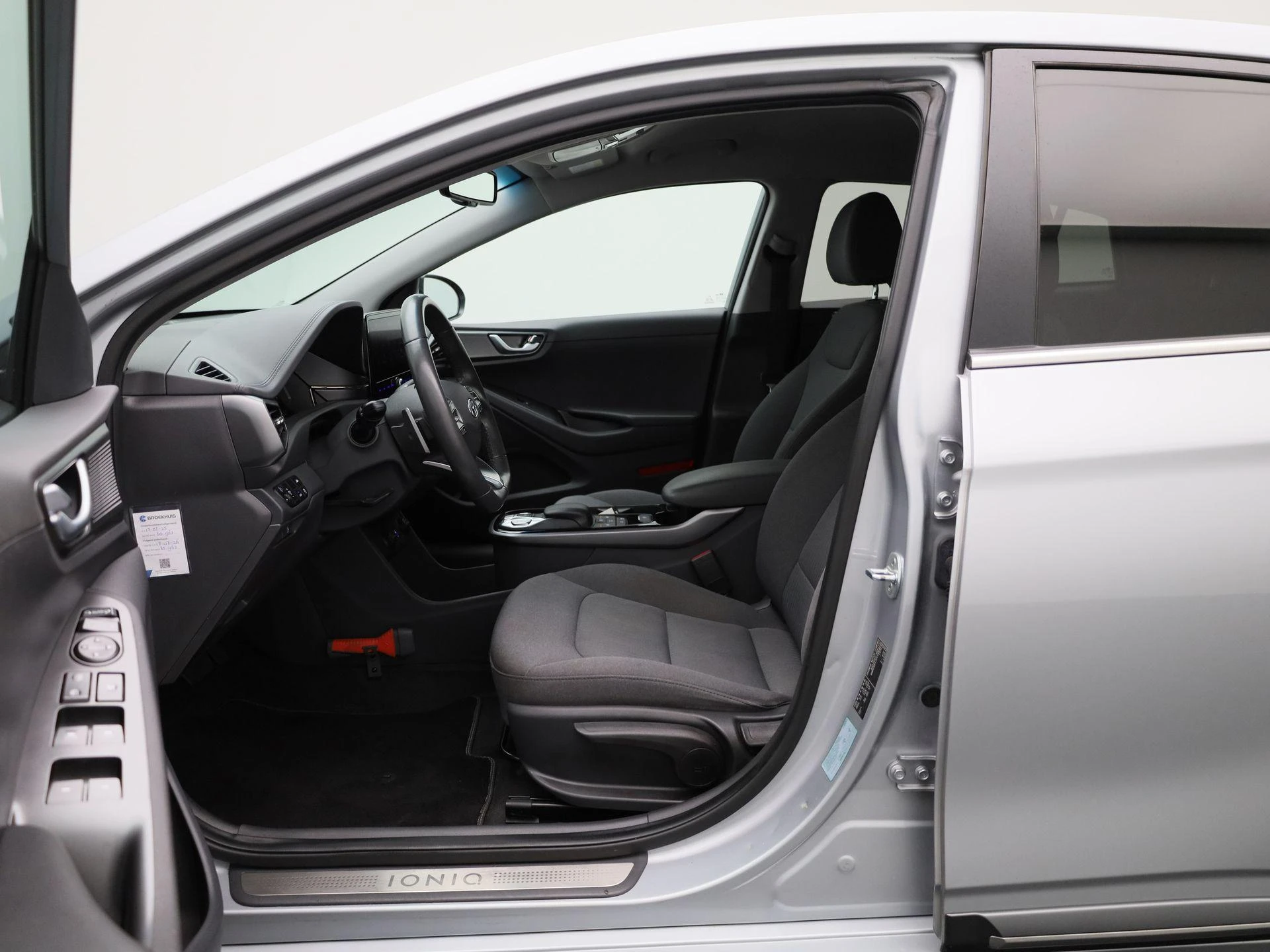 Hyundai-IONIQ-image-9
