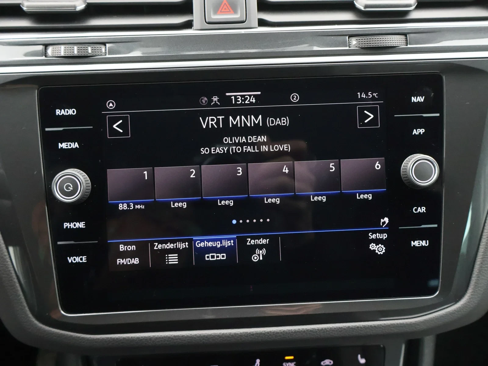 Volkswagen Tiguan Tiguan 1.5TSI Life 150PK *CAMERA*ACC*PDC*APP-CONNECT*ZETELVERWARMING*...*