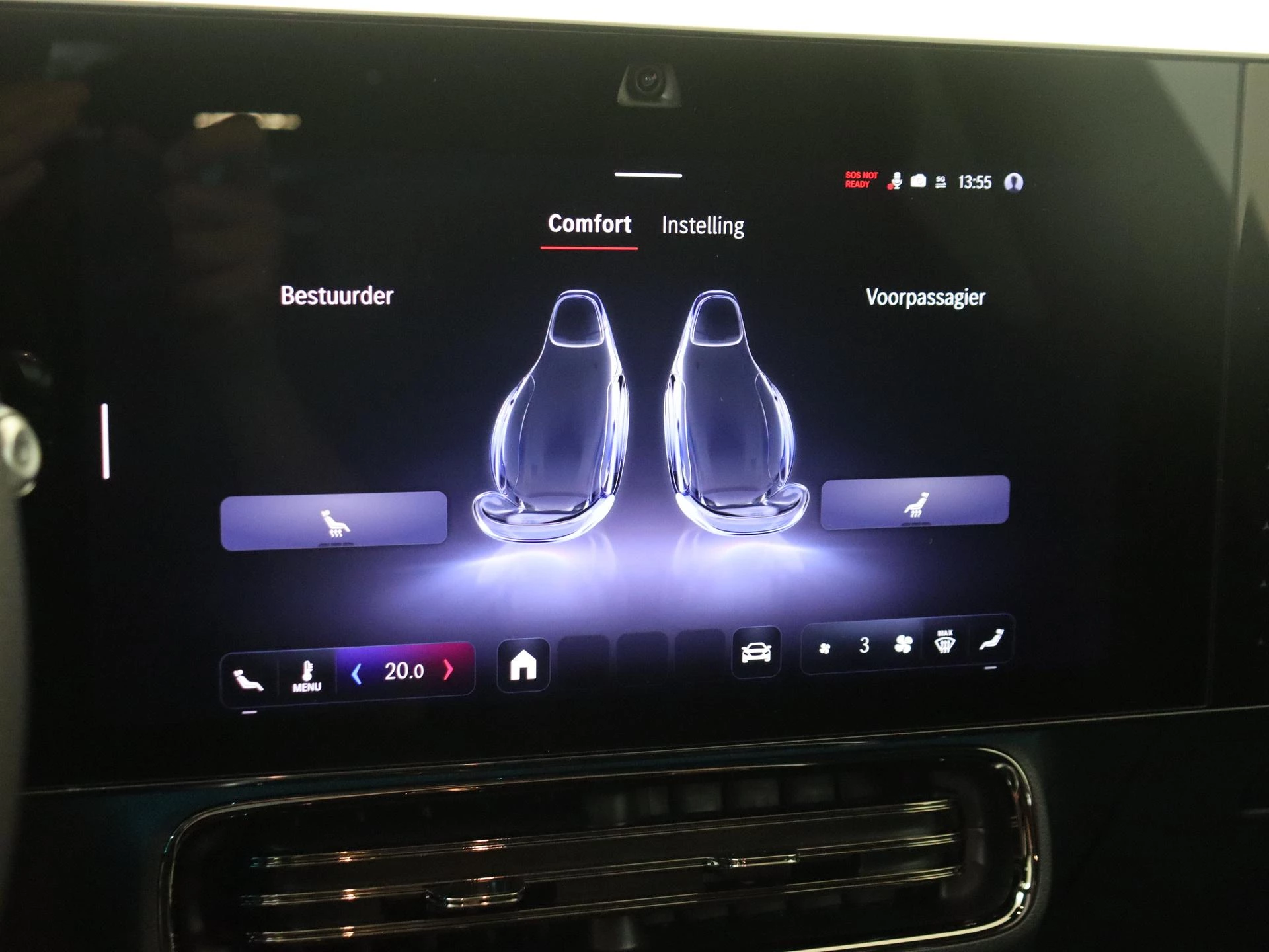 Mercedes-Benz-CLA-image-18